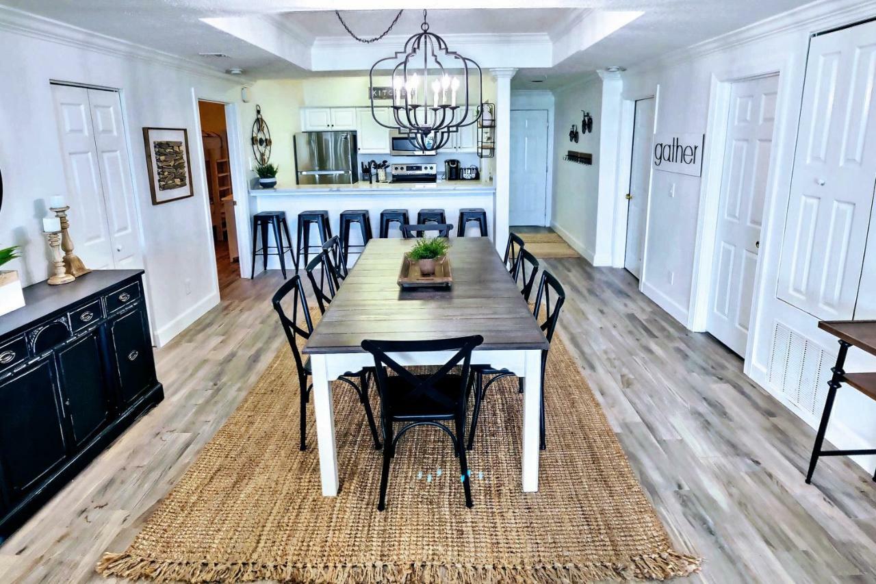 Barefoot Bliss - Beachfront Condo - Sleeps 12 Panama City Beach Exterior foto