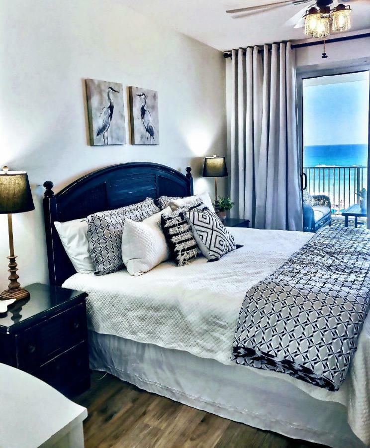 Barefoot Bliss - Beachfront Condo - Sleeps 12 Panama City Beach Exterior foto