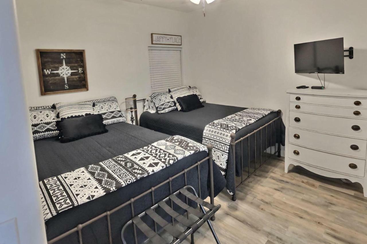 Barefoot Bliss - Beachfront Condo - Sleeps 12 Panama City Beach Exterior foto