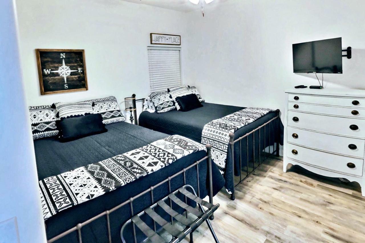 Barefoot Bliss - Beachfront Condo - Sleeps 12 Panama City Beach Exterior foto