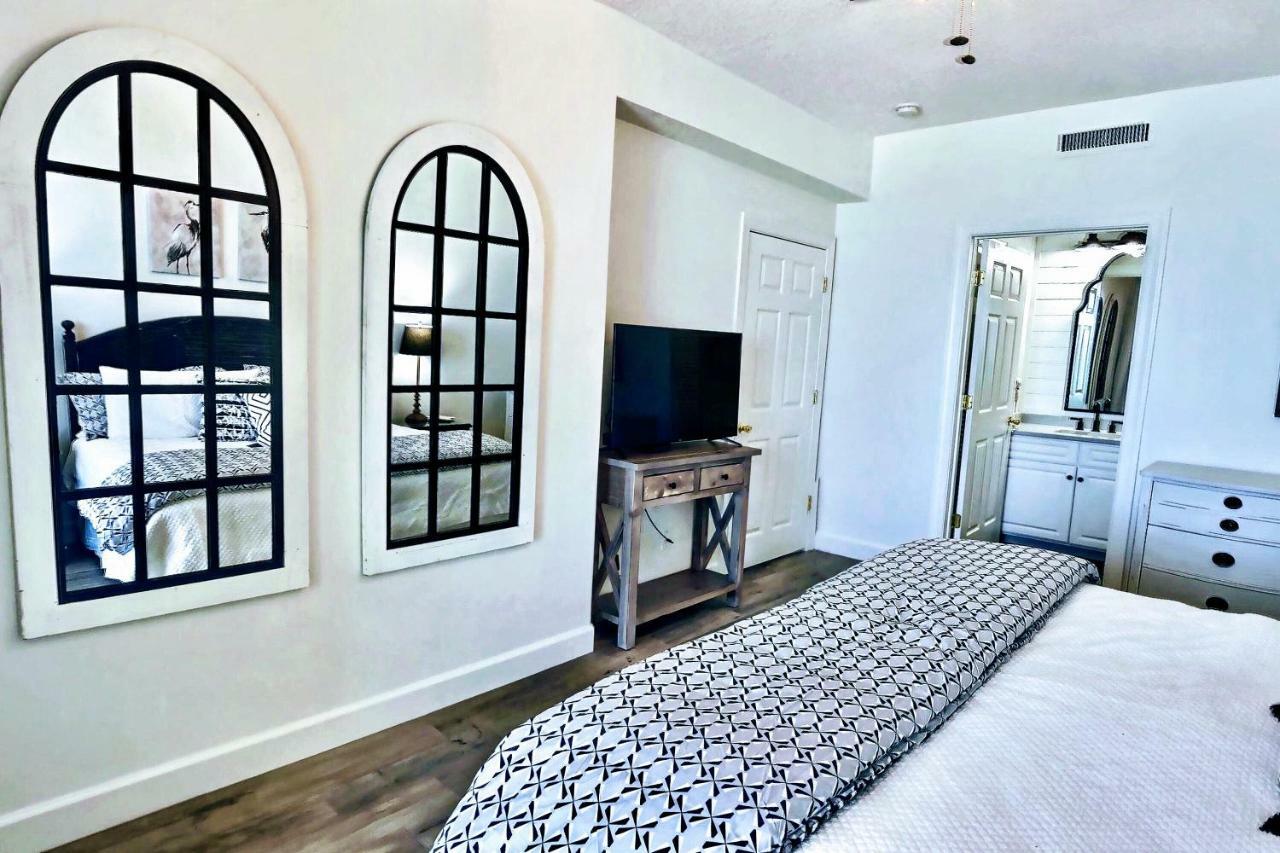 Barefoot Bliss - Beachfront Condo - Sleeps 12 Panama City Beach Exterior foto